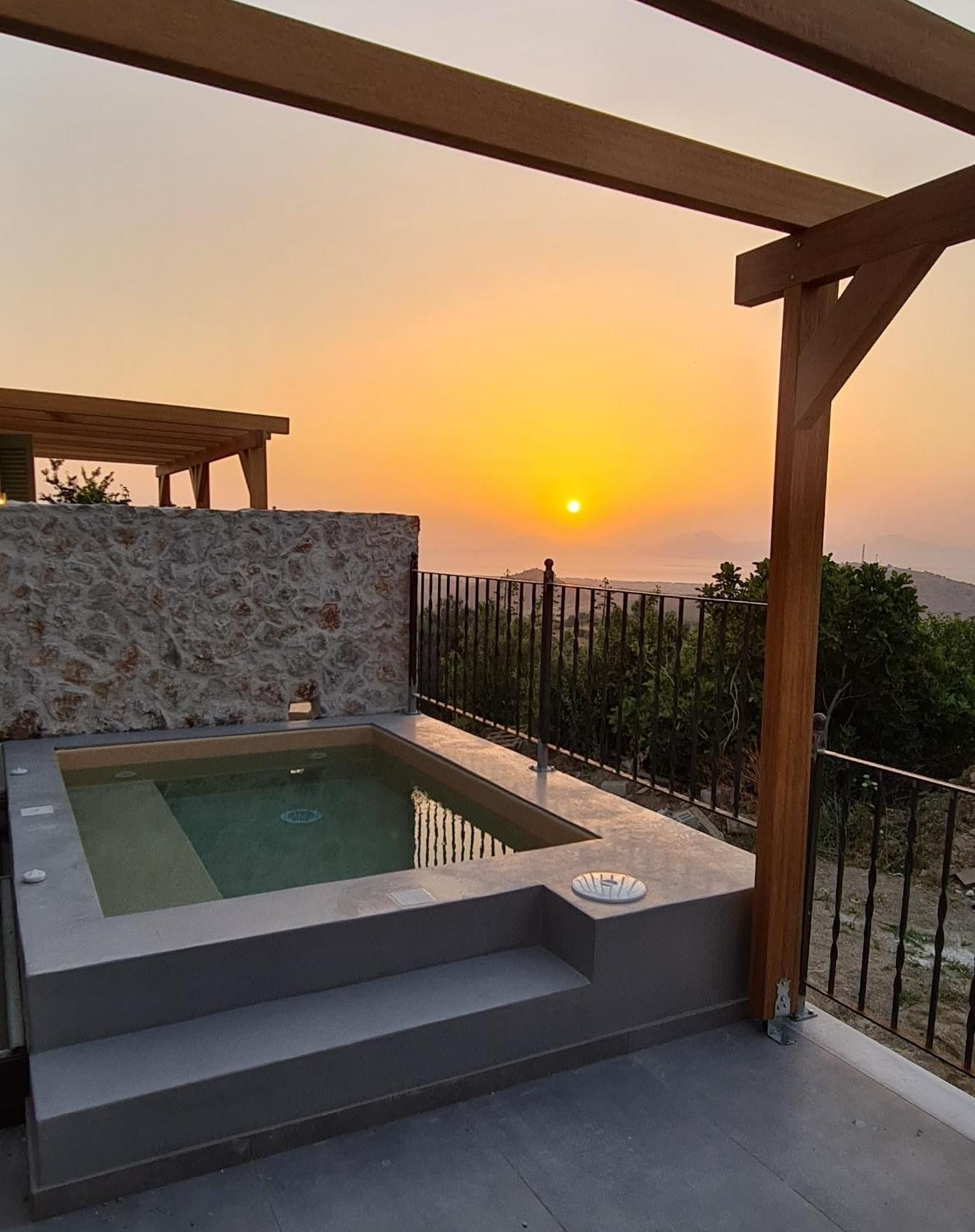 Rosa - Luxury With Panoramic Views Villa